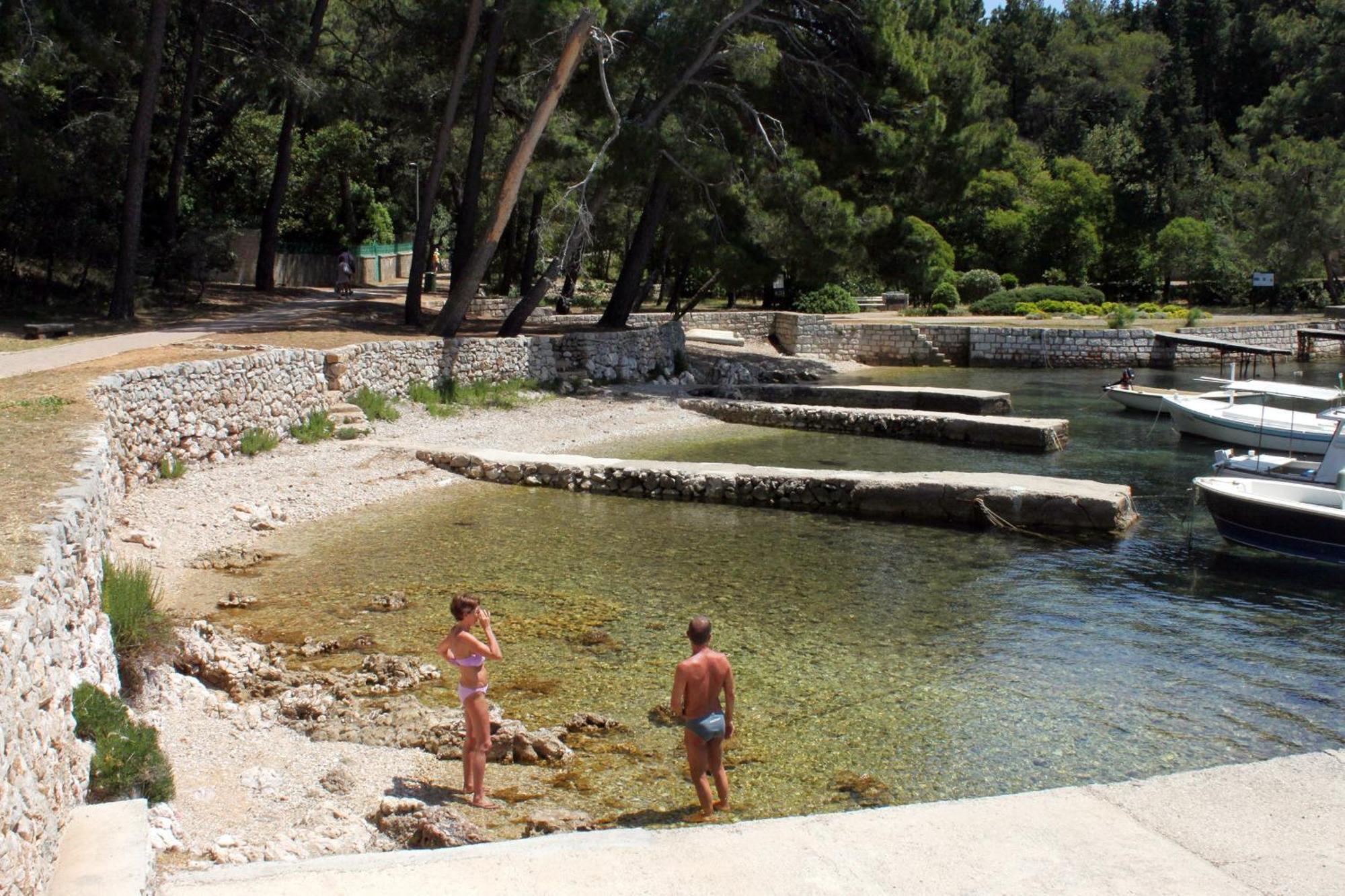 Apartments And Rooms With Parking Space Mali Lošinj Eksteriør billede
